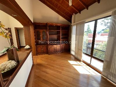 Casa de 3 alcobas en venta en El Poblado, Medellín, 257 m² · foto 8 de 18