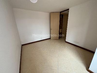 Apartamento de 1 alcoba en venta en Estadio Florida Nueva, Medellín, 41 m² · foto 8 de 10