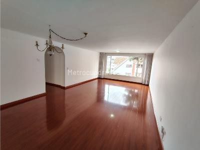 Apartamento de 3 alcobas en venta en Alhambra, Bogotá, 110 m² · foto 3 de 20