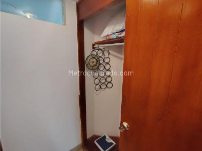 Apartamento de 2 alcobas en venta en Los Alcazares, Bogotá, 82 m² · foto 14 de 20