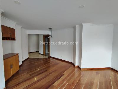 Apartamento de 3 alcobas en venta en Chico, Bogotá, 93 m² · foto 3 de 20