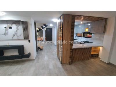 Casa de 4 alcobas en venta en Canelon Colegio Cambridge, Cajicá, 200 m² · foto 1 de 20