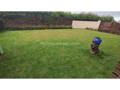 Casa de 4 alcobas en venta en Canelon Colegio Cambridge, Cajicá, 200 m² · foto 3 de 20