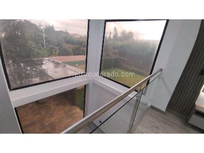 Casa de 4 alcobas en venta en Canelon Colegio Cambridge, Cajicá, 200 m² · foto 16 de 20