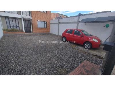 Casa de 4 alcobas en venta en Centro, Chía, 275 m² · foto 3 de 20