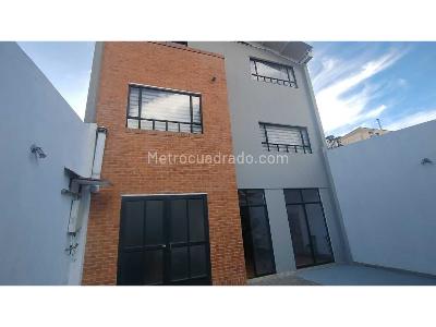Casa de 4 alcobas en venta en Centro, Chía, 275 m² · foto 15 de 20