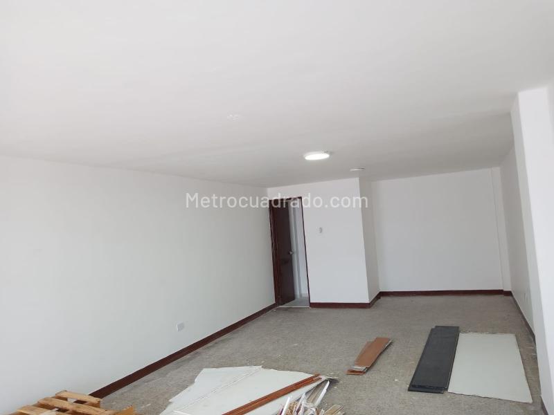 Local Comercial en Arriendo, EL LAGO, Bogotá D.C. - Más