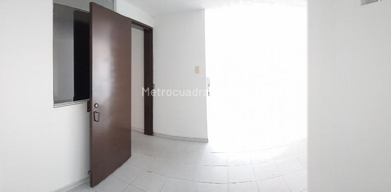 Oficina en Arriendo, EL LAGO, Bogotá D.C. - Vista 3