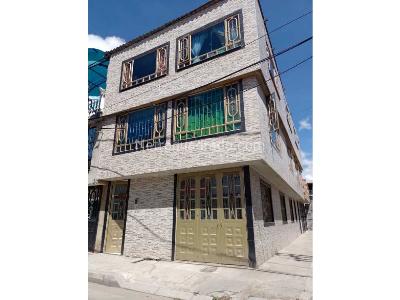 Casa de 5 alcobas en venta en Bosa Occidental, Bogotá, 240 m² · foto 2 de 10
