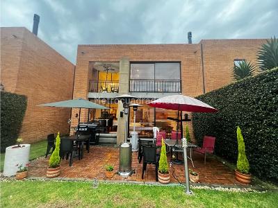 Casa de 3 alcobas en venta en Fontanar, Chía, 430 m² · foto 2 de 20