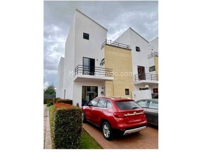 Casa de 3 alcobas en venta en Tejar Del Rio, Chía, 160 m² · foto 5 de 16
