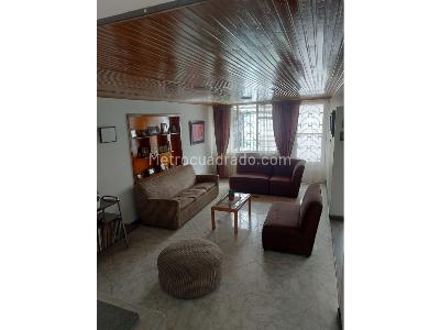 Casa de 5 alcobas en venta en J Vargas, Bogotá, 296 m² · foto 3 de 16