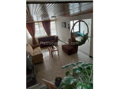 Casa de 5 alcobas en venta en J Vargas, Bogotá, 296 m² · foto 4 de 16