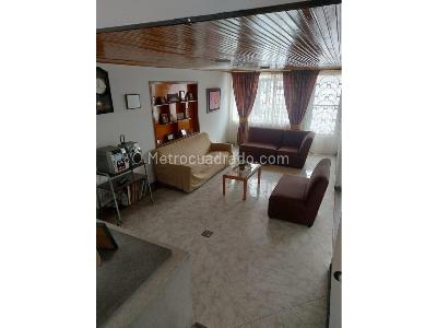 Casa de 5 alcobas en venta en J Vargas, Bogotá, 296 m² · foto 5 de 16
