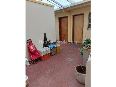 Casa de 5 alcobas en venta en J Vargas, Bogotá, 296 m² · foto 16 de 16