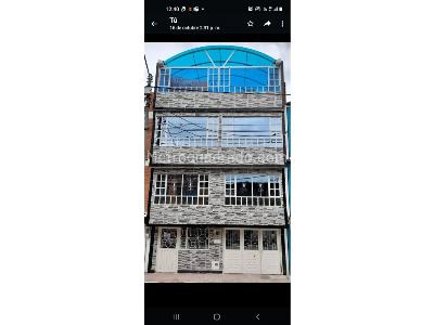 Casa de 5 alcobas en venta en Ciudad Usme, Bogotá, 328 m² · foto 1 de 10