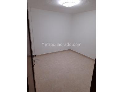 Casa de 5 alcobas en venta en Ciudad Usme, Bogotá, 328 m² · foto 7 de 10