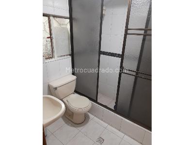 Casa de 5 alcobas en venta en Ciudad Usme, Bogotá, 328 m² · foto 8 de 10