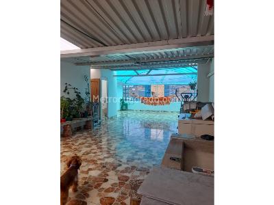 Casa de 5 alcobas en venta en Ciudad Usme, Bogotá, 328 m² · foto 10 de 10