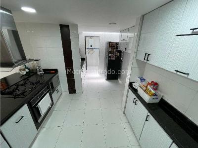 Apartamento de 4 alcobas en venta en Bella Suiza, Bogotá, 280 m² · foto 2 de 20