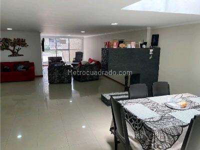 Apartamento de 4 alcobas en venta en Bella Suiza, Bogotá, 280 m² · foto 11 de 20
