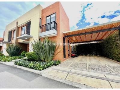 Casa de 4 alcobas en venta en Oikos Cajica, Cajicá, 227 m² · foto 10 de 10