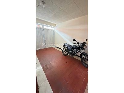 Casa de 5 alcobas en venta en La Consolacion, Bogotá, 400 m² · foto 5 de 15