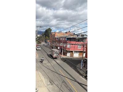 Casa de 5 alcobas en venta en La Consolacion, Bogotá, 400 m² · foto 6 de 15