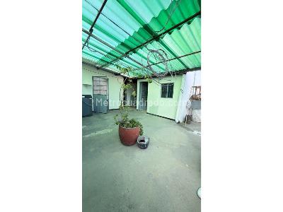 Casa de 5 alcobas en venta en La Consolacion, Bogotá, 400 m² · foto 14 de 15