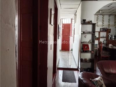 Casa de 5 alcobas en venta en Fundadores, Manizales, 165 m² · foto 12 de 20