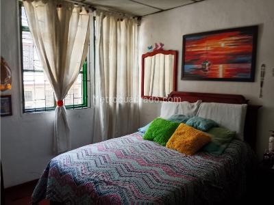 Casa de 5 alcobas en venta en Fundadores, Manizales, 165 m² · foto 13 de 20