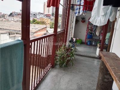 Casa de 5 alcobas en venta en Fundadores, Manizales, 165 m² · foto 17 de 20