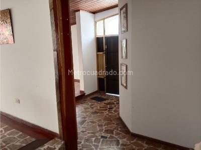 Casa de 4 alcobas en venta en Guayacanes, Manizales, 364 m² · foto 7 de 20