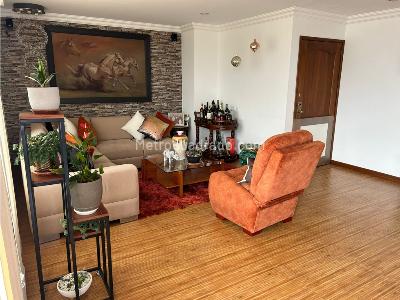 Apartamento en venta en Versalles, Manizales · foto 4 de 20