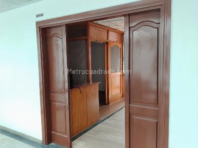 Oficina en Arriendo, Santa Barbara, Bogotá D.C.