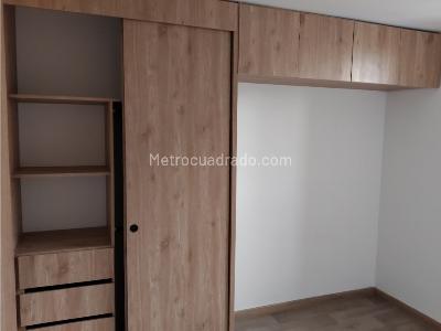 Apartaestudio en arriendo en El Vergel, Bogotá, 40 m² · foto 16 de 17
