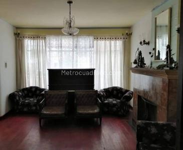 Casa de 5 alcobas en venta en Teusaquillo, Bogotá, 392 m² · foto 4 de 19
