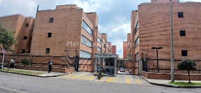 Apartamento de 3 alcobas en venta en Santa Barbara Oriental, Bogotá, 180 m² · foto 1 de 18