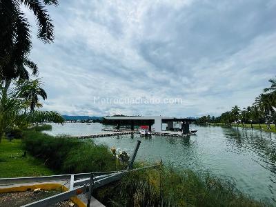 Casa de 4 alcobas en venta en Club El Peñon, Girardot, 900 m² · foto 20 de 20