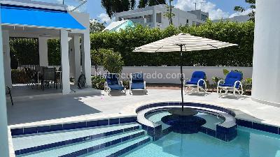 Casa de 4 alcobas en venta en Club El Peñon, Girardot, 900 m² · foto 2 de 20