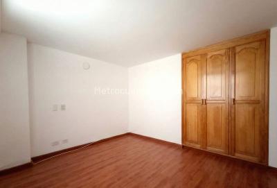 Apartamento en venta en La Carolina, Bogotá · foto 9 de 11