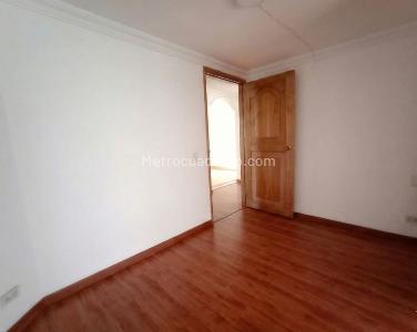 Apartamento en venta en La Carolina, Bogotá · foto 7 de 11