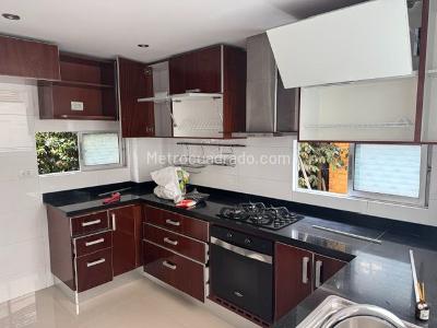 Casa de 3 alcobas en venta en Pinares De Chia Puesta Del Sol, Chía, 176 m² · foto 8 de 20