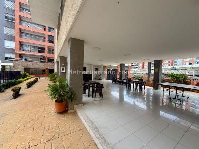 Apartamento de 3 alcobas en venta en Ciudad Jardin, Cali, 74 m² · foto 16 de 19