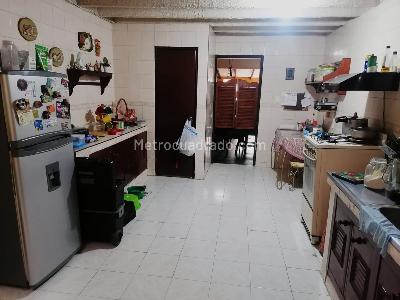 Casa de 3 alcobas en venta en La Merced, Cali, 186 m² · foto 8 de 14