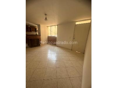 Apartamento en venta en Centro, Medellín · foto 3 de 13