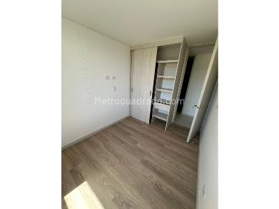 Apartamento de 3 alcobas en venta en Santa Catalina, Itagüí, 71 m² · foto 9 de 15