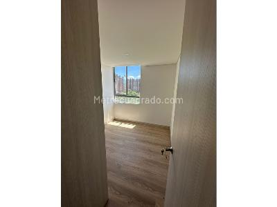 Apartamento de 3 alcobas en venta en Santa Catalina, Itagüí, 71 m² · foto 10 de 15
