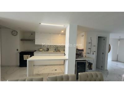 Casa de 3 alcobas en venta en San Jose, Envigado, 200 m² · foto 8 de 20