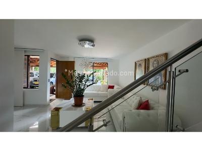 Casa de 3 alcobas en venta en San Jose, Envigado, 200 m² · foto 10 de 20